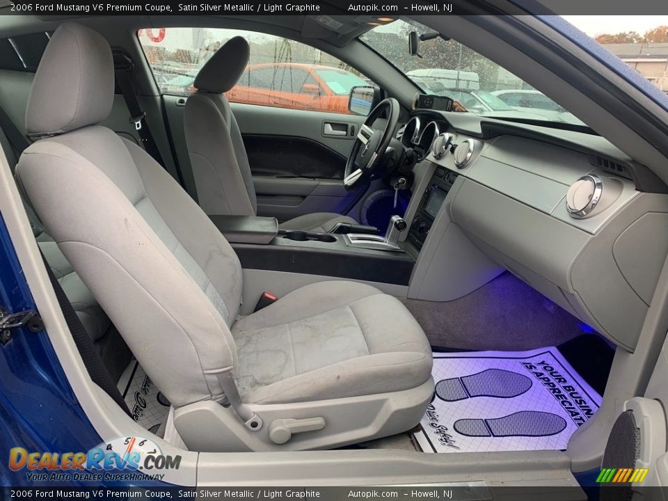 2006 Ford Mustang V6 Premium Coupe Satin Silver Metallic / Light Graphite Photo #12