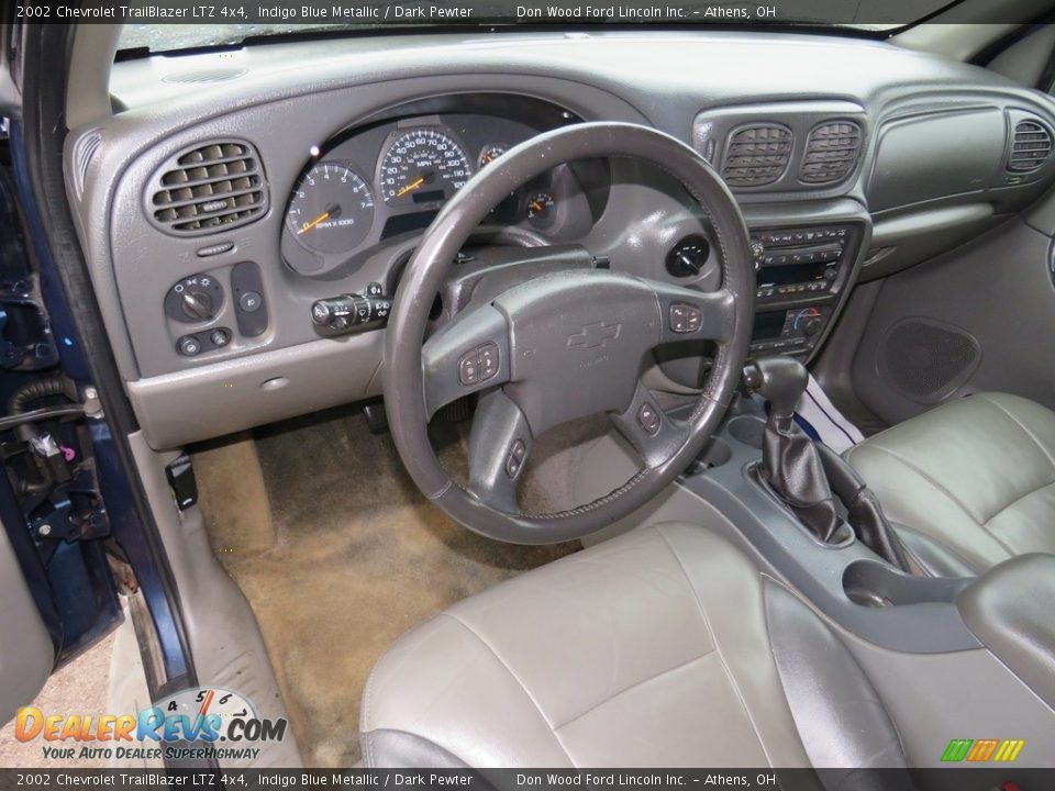 2002 Chevrolet TrailBlazer LTZ 4x4 Indigo Blue Metallic / Dark Pewter Photo #18
