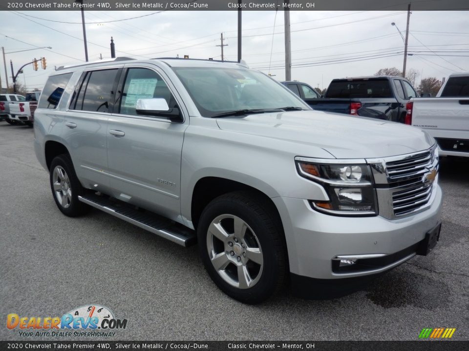Front 3/4 View of 2020 Chevrolet Tahoe Premier 4WD Photo #3