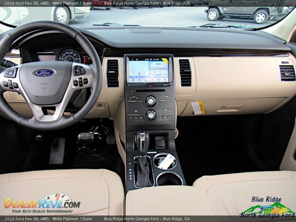 2019 Ford Flex SEL AWD White Platinum / Dune Photo #17