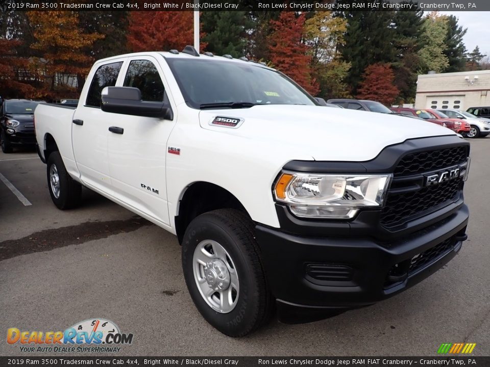 Front 3/4 View of 2019 Ram 3500 Tradesman Crew Cab 4x4 Photo #6