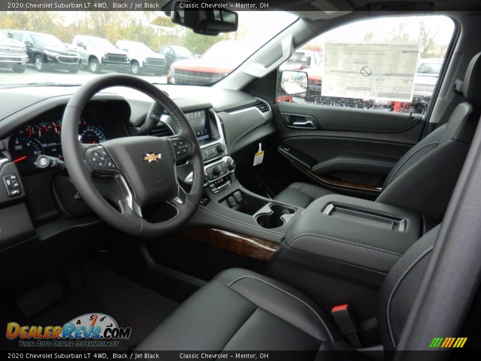 Front Seat of 2020 Chevrolet Suburban LT 4WD Photo #6