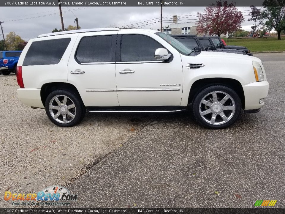 2007 Cadillac Escalade AWD White Diamond / Cocoa/Light Cashmere Photo #2