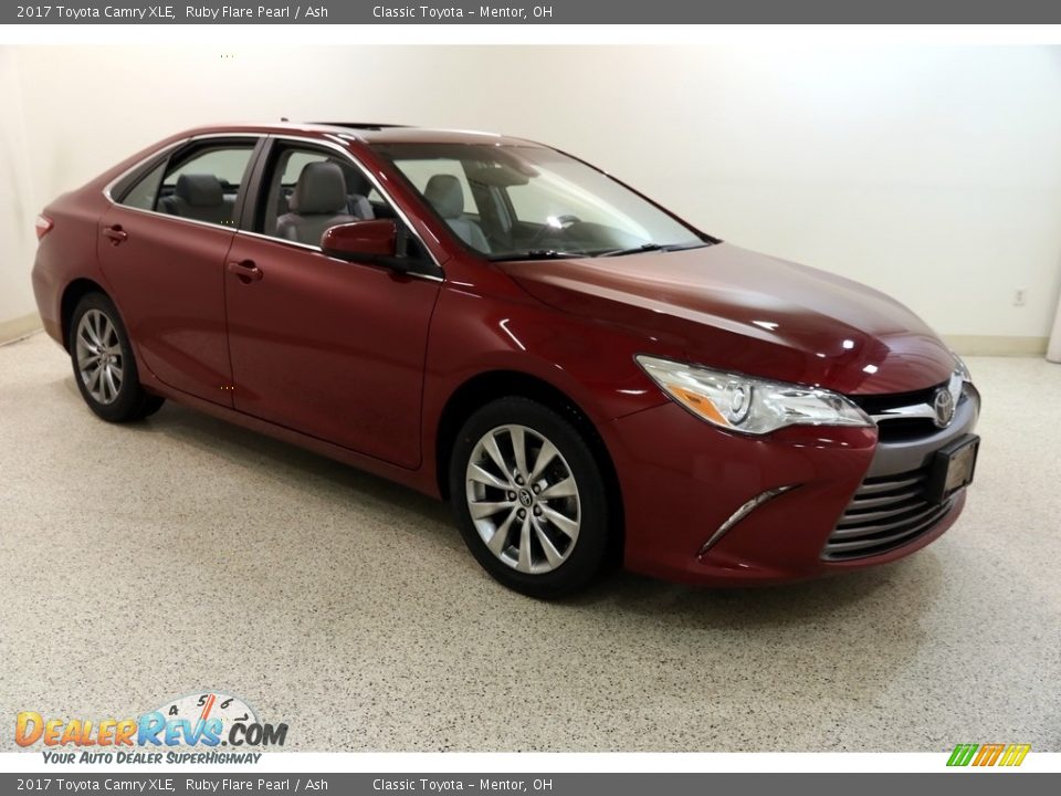 2017 Toyota Camry XLE Ruby Flare Pearl / Ash Photo #1