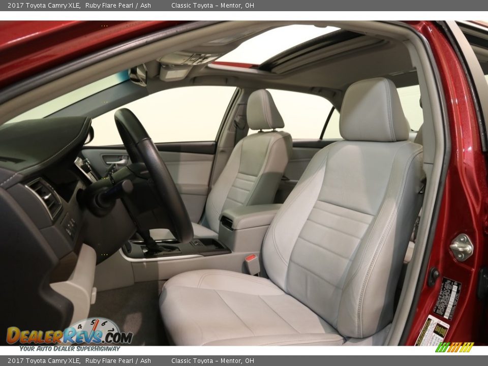 2017 Toyota Camry XLE Ruby Flare Pearl / Ash Photo #6