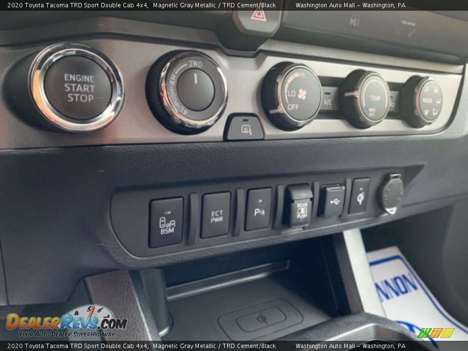 Controls of 2020 Toyota Tacoma TRD Sport Double Cab 4x4 Photo #16
