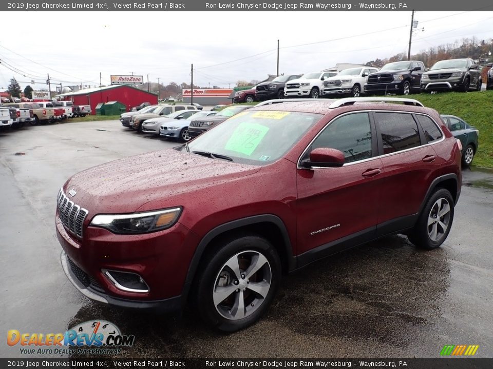 2019 Jeep Cherokee Limited 4x4 Velvet Red Pearl / Black Photo #1