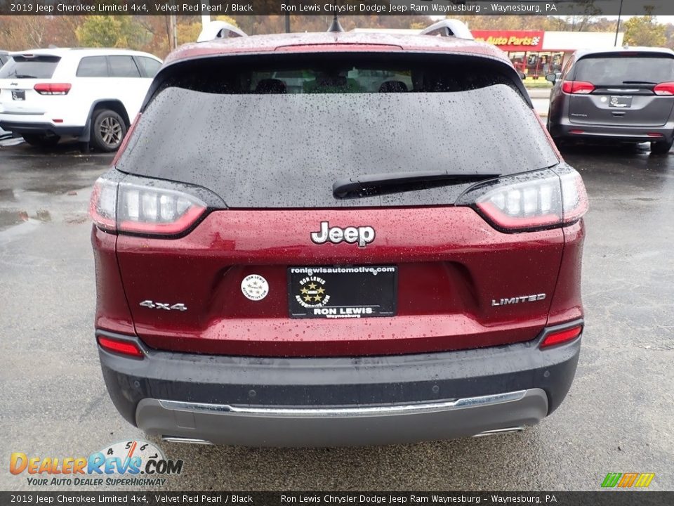 2019 Jeep Cherokee Limited 4x4 Velvet Red Pearl / Black Photo #4