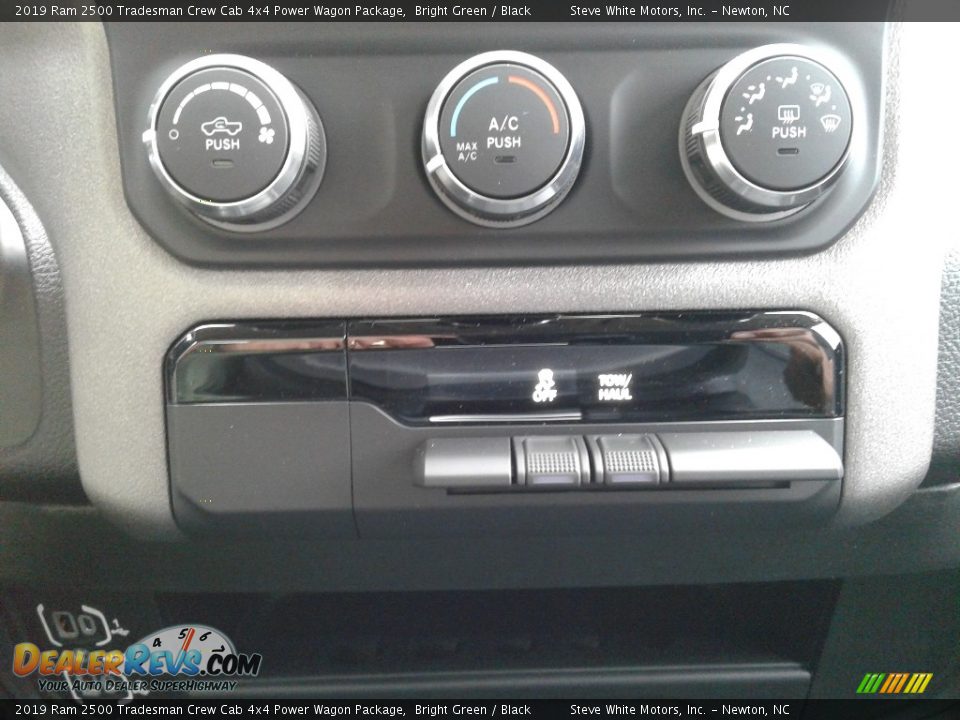 2019 Ram 2500 Tradesman Crew Cab 4x4 Power Wagon Package Bright Green / Black Photo #22