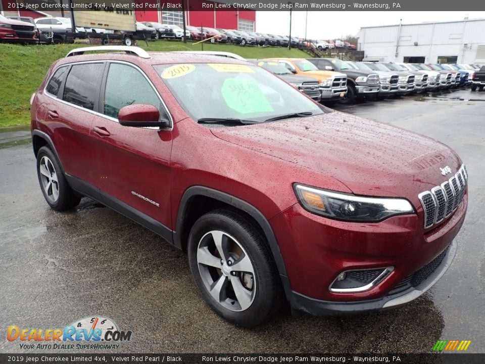 2019 Jeep Cherokee Limited 4x4 Velvet Red Pearl / Black Photo #7