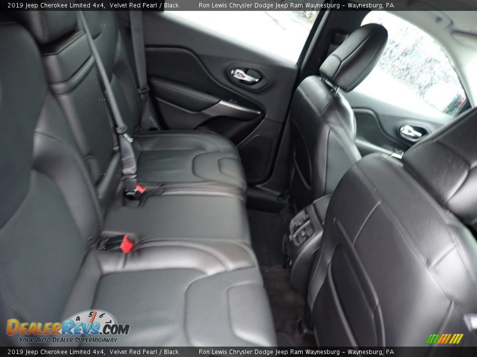 2019 Jeep Cherokee Limited 4x4 Velvet Red Pearl / Black Photo #12