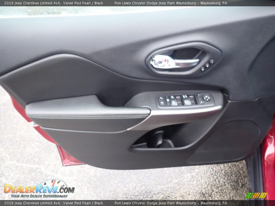 2019 Jeep Cherokee Limited 4x4 Velvet Red Pearl / Black Photo #14