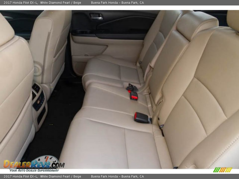 2017 Honda Pilot EX-L White Diamond Pearl / Beige Photo #4