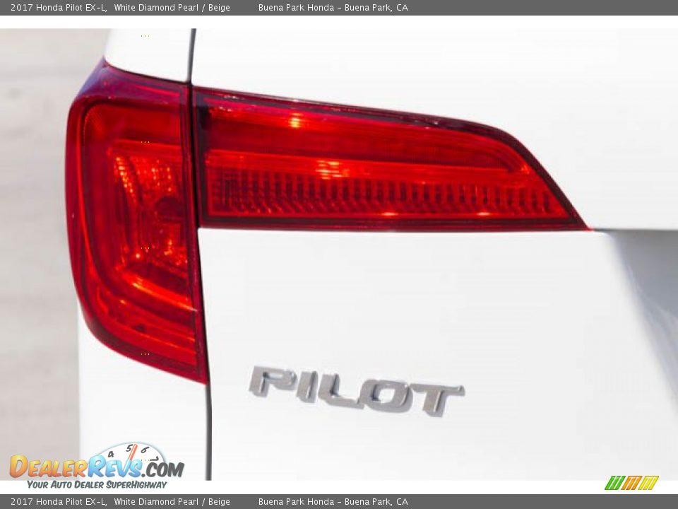 2017 Honda Pilot EX-L White Diamond Pearl / Beige Photo #10