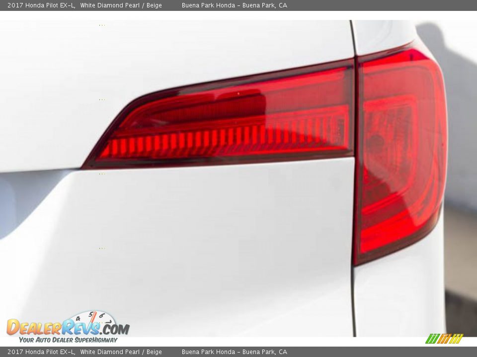 2017 Honda Pilot EX-L White Diamond Pearl / Beige Photo #11