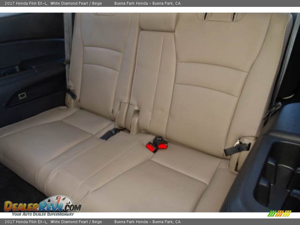 2017 Honda Pilot EX-L White Diamond Pearl / Beige Photo #18