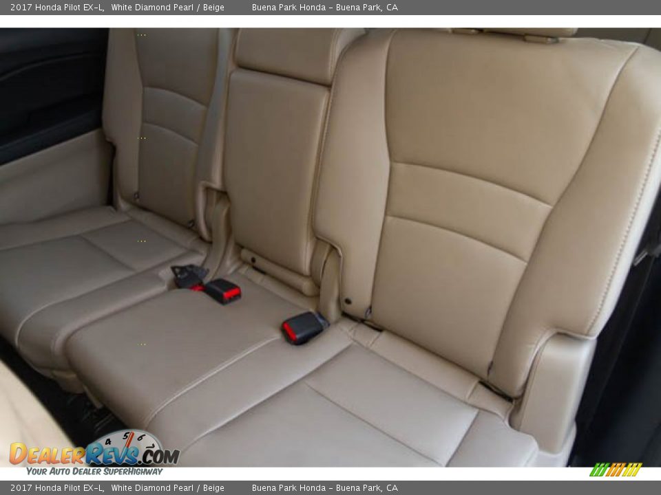 2017 Honda Pilot EX-L White Diamond Pearl / Beige Photo #19