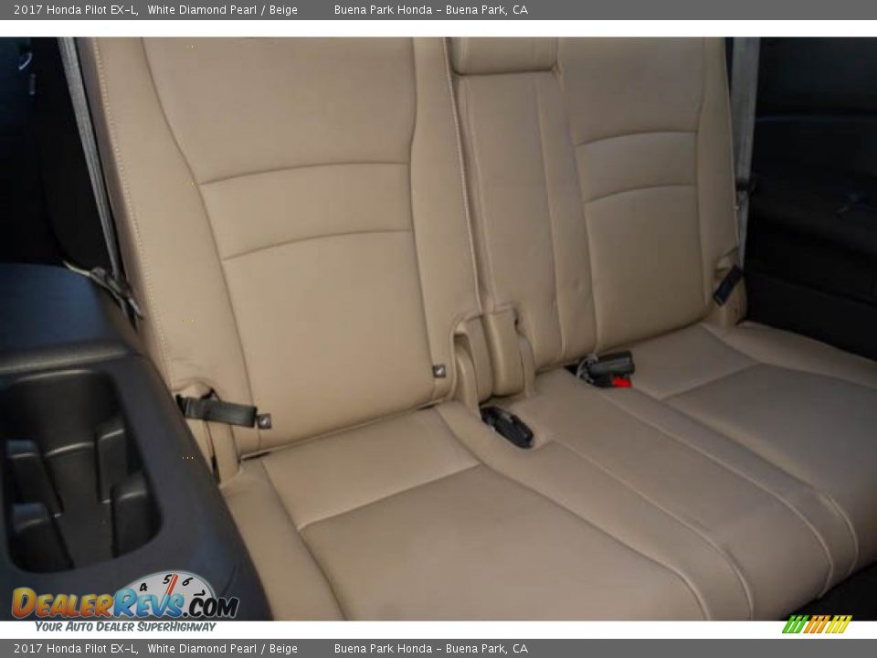 2017 Honda Pilot EX-L White Diamond Pearl / Beige Photo #21