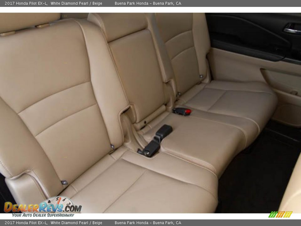 2017 Honda Pilot EX-L White Diamond Pearl / Beige Photo #23