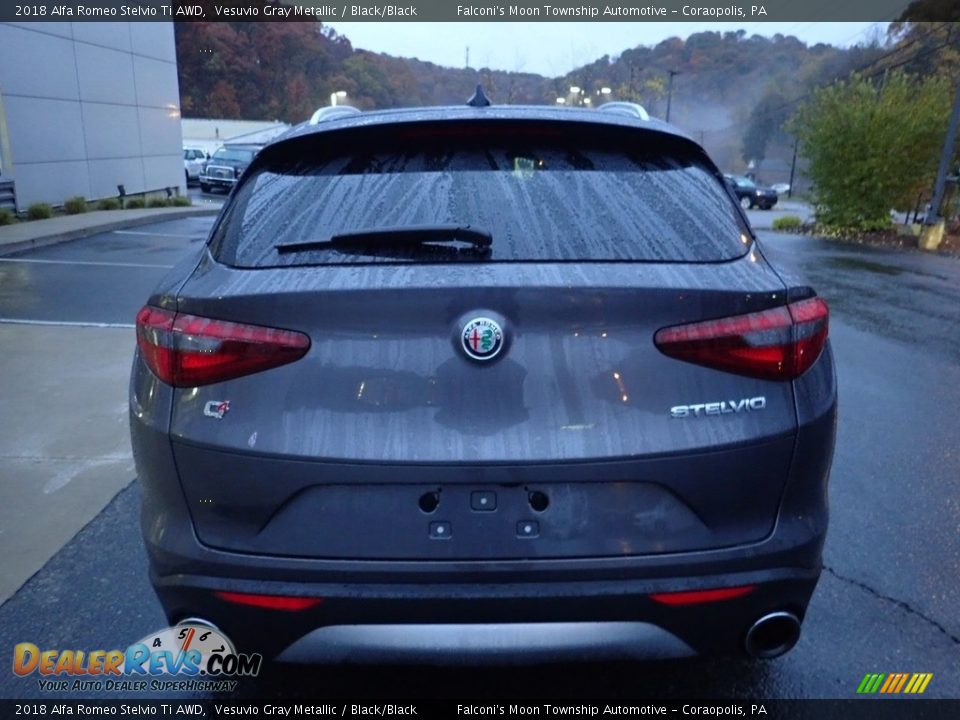 2018 Alfa Romeo Stelvio Ti AWD Vesuvio Gray Metallic / Black/Black Photo #3