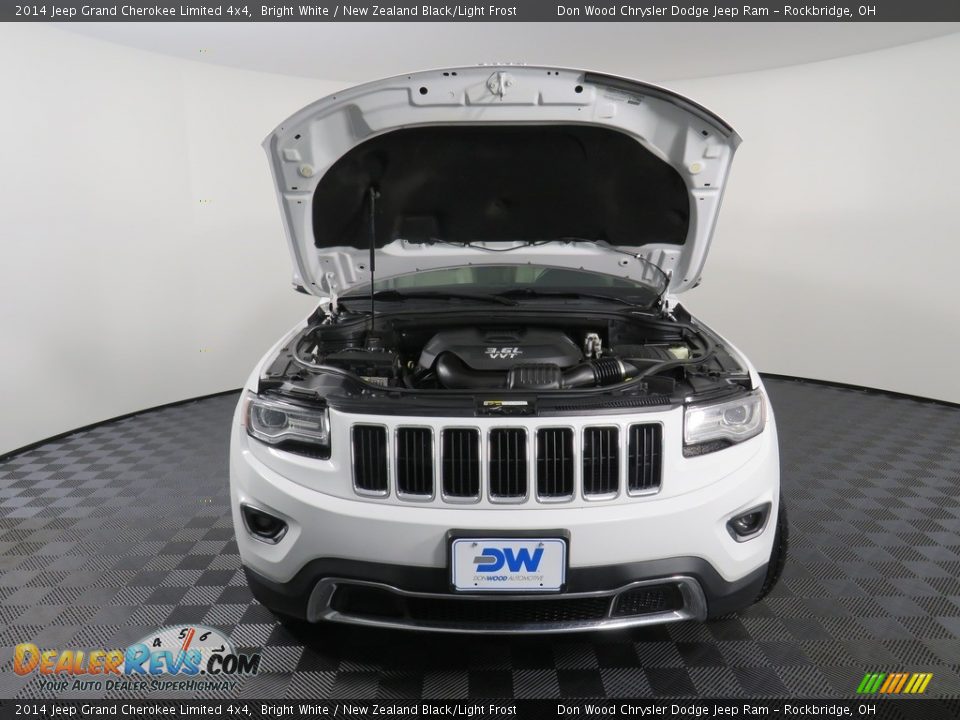 2014 Jeep Grand Cherokee Limited 4x4 Bright White / New Zealand Black/Light Frost Photo #9