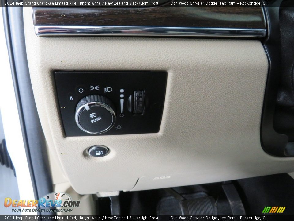 2014 Jeep Grand Cherokee Limited 4x4 Bright White / New Zealand Black/Light Frost Photo #22