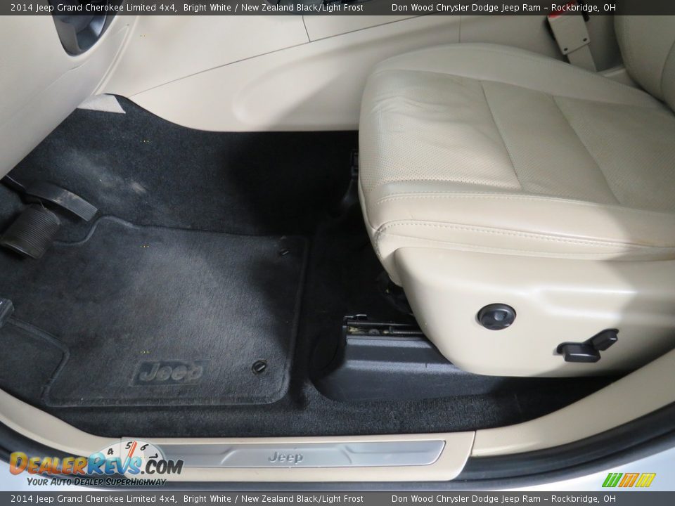 2014 Jeep Grand Cherokee Limited 4x4 Bright White / New Zealand Black/Light Frost Photo #23