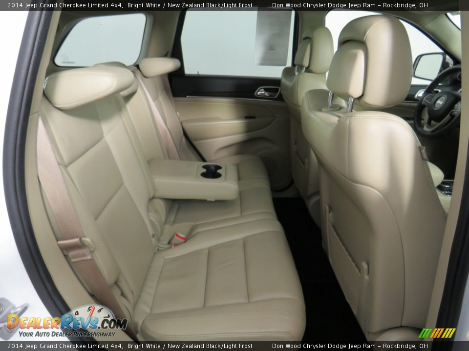 2014 Jeep Grand Cherokee Limited 4x4 Bright White / New Zealand Black/Light Frost Photo #31