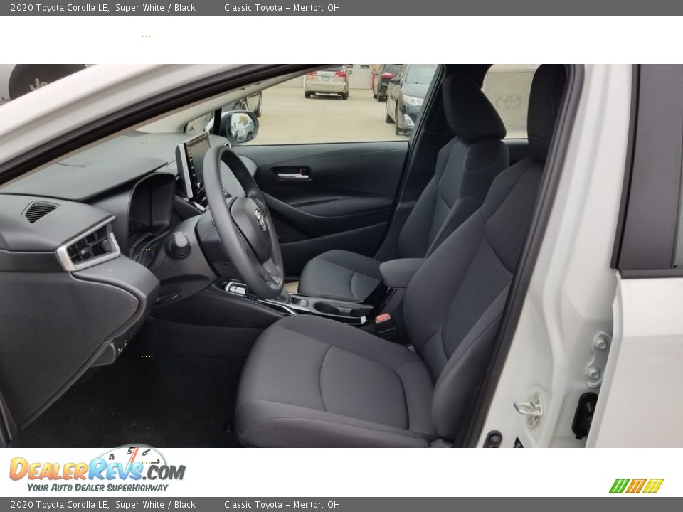 2020 Toyota Corolla LE Super White / Black Photo #2