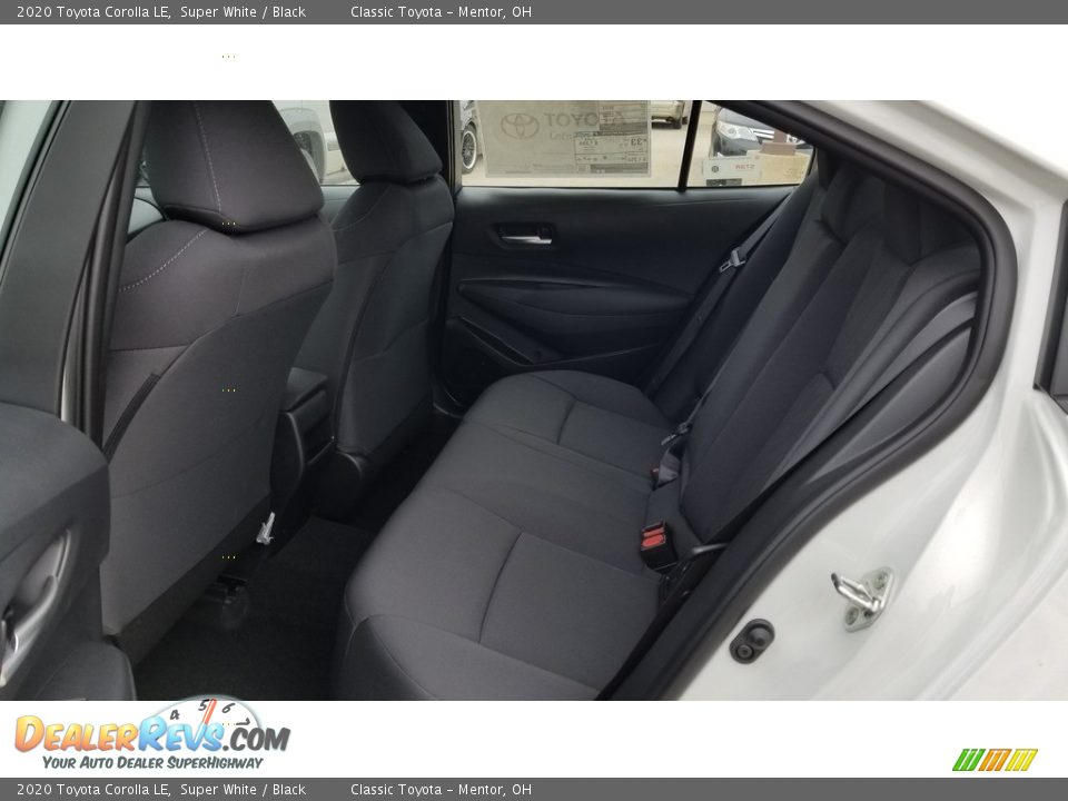 2020 Toyota Corolla LE Super White / Black Photo #3