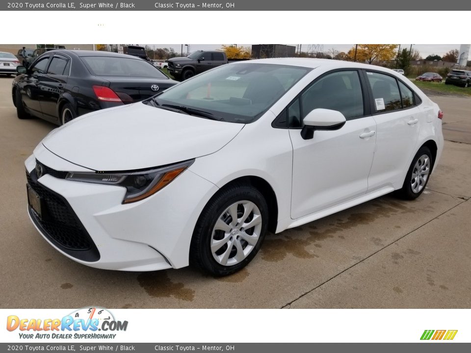 2020 Toyota Corolla LE Super White / Black Photo #1