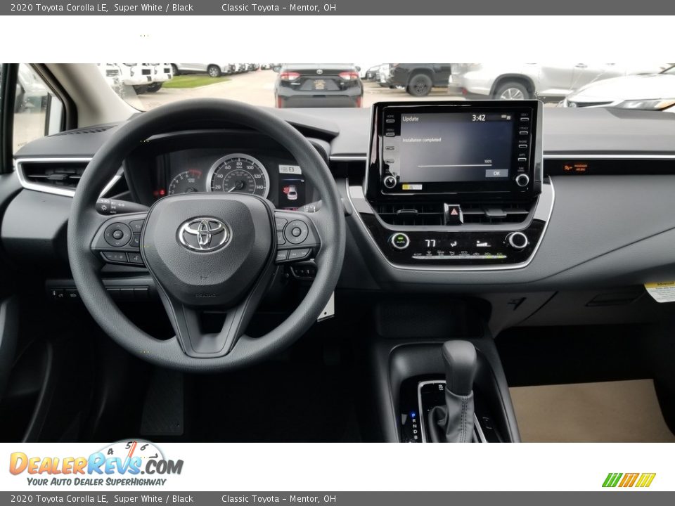 2020 Toyota Corolla LE Super White / Black Photo #4