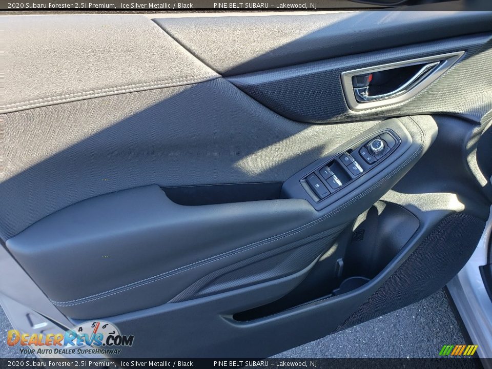 2020 Subaru Forester 2.5i Premium Ice Silver Metallic / Black Photo #8