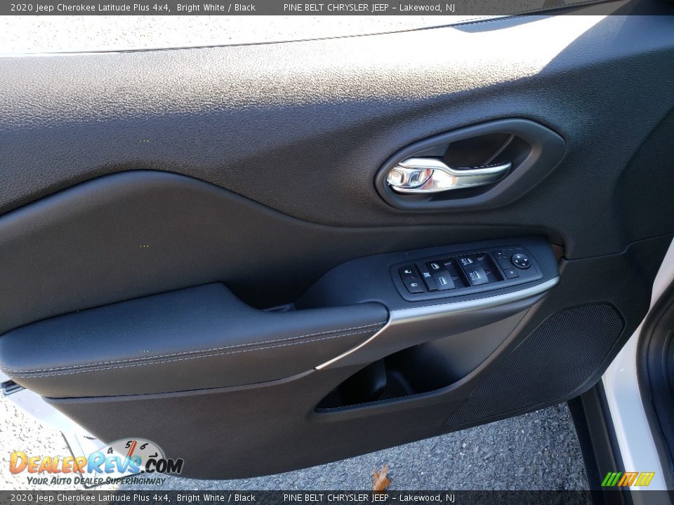 2020 Jeep Cherokee Latitude Plus 4x4 Bright White / Black Photo #8