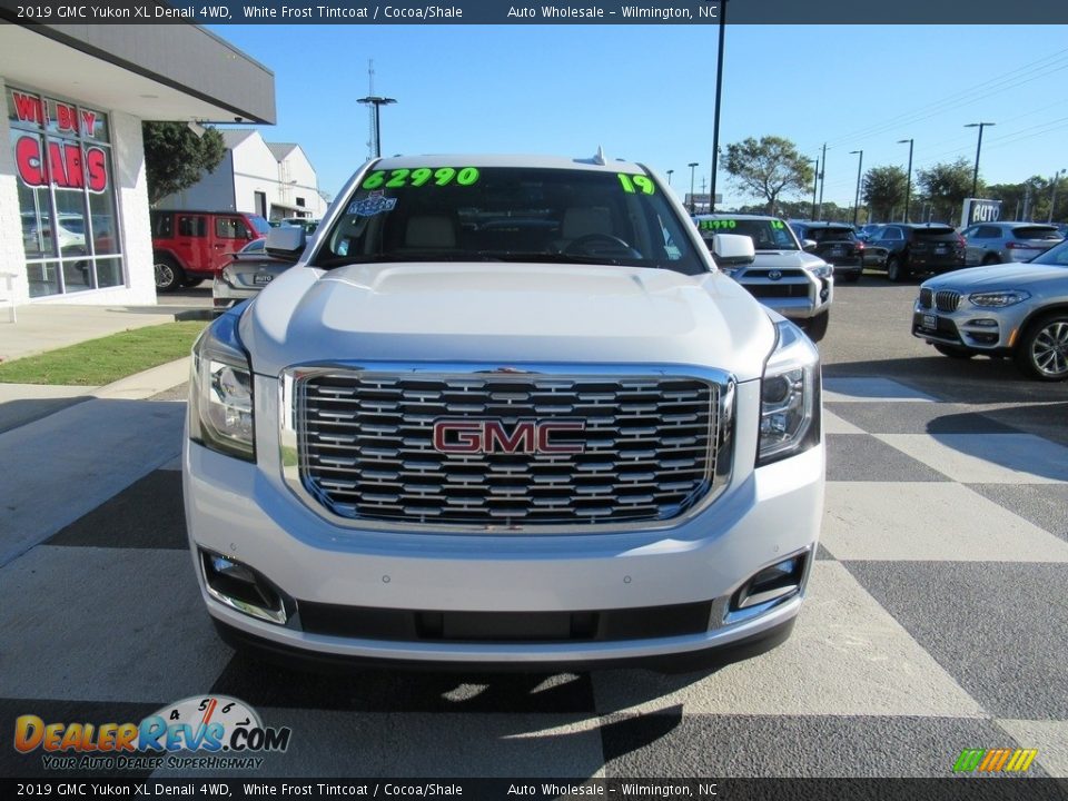 2019 GMC Yukon XL Denali 4WD White Frost Tintcoat / Cocoa/Shale Photo #2