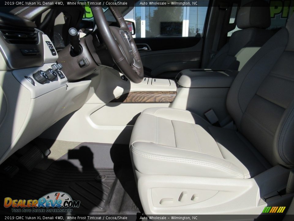 2019 GMC Yukon XL Denali 4WD White Frost Tintcoat / Cocoa/Shale Photo #10