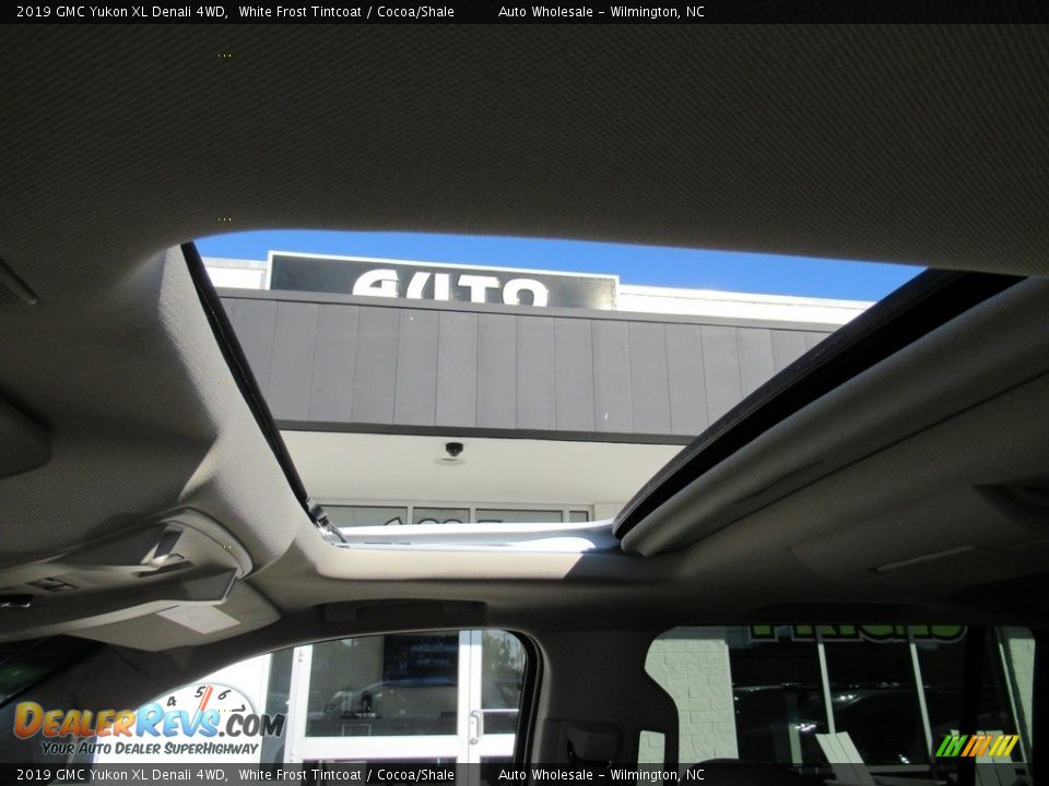 2019 GMC Yukon XL Denali 4WD White Frost Tintcoat / Cocoa/Shale Photo #14