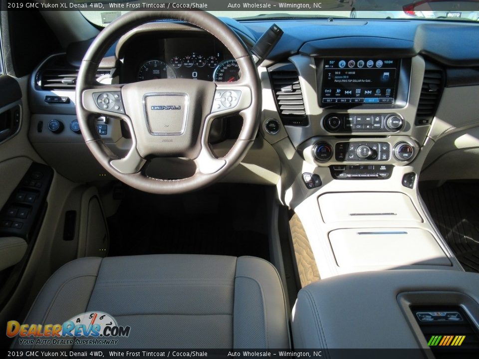 2019 GMC Yukon XL Denali 4WD White Frost Tintcoat / Cocoa/Shale Photo #15