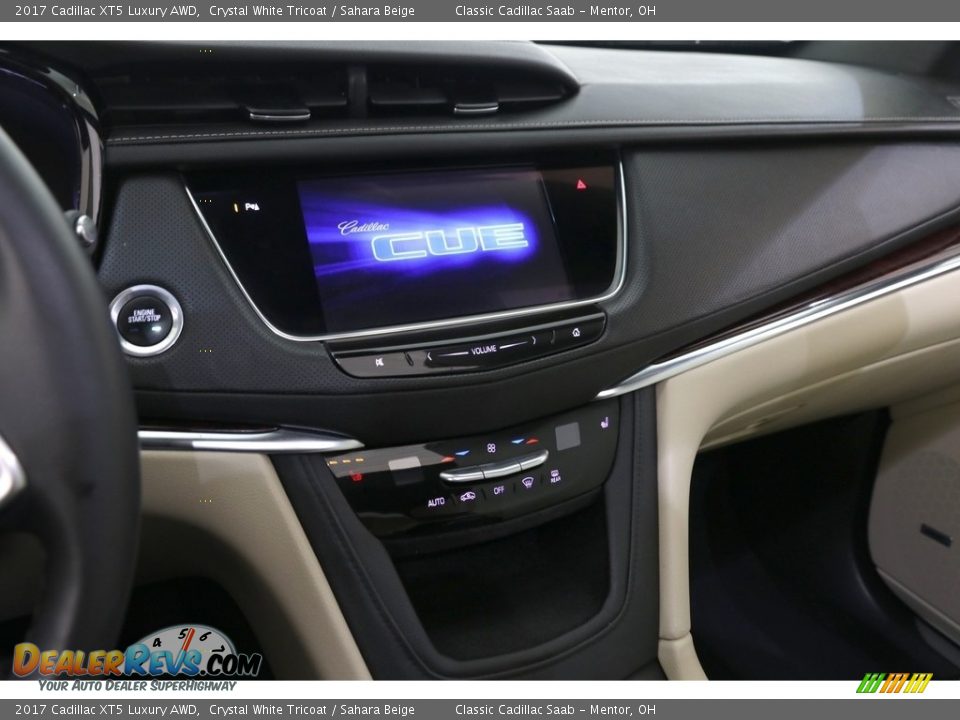 2017 Cadillac XT5 Luxury AWD Crystal White Tricoat / Sahara Beige Photo #10