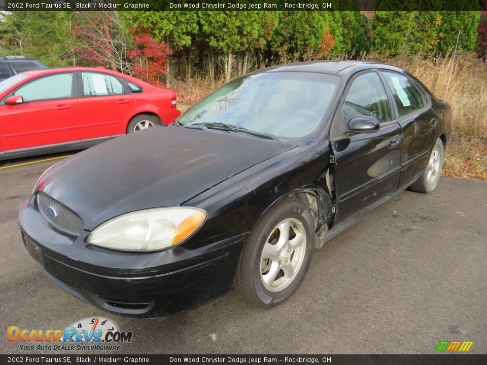 2002 Ford Taurus SE Black / Medium Graphite Photo #4