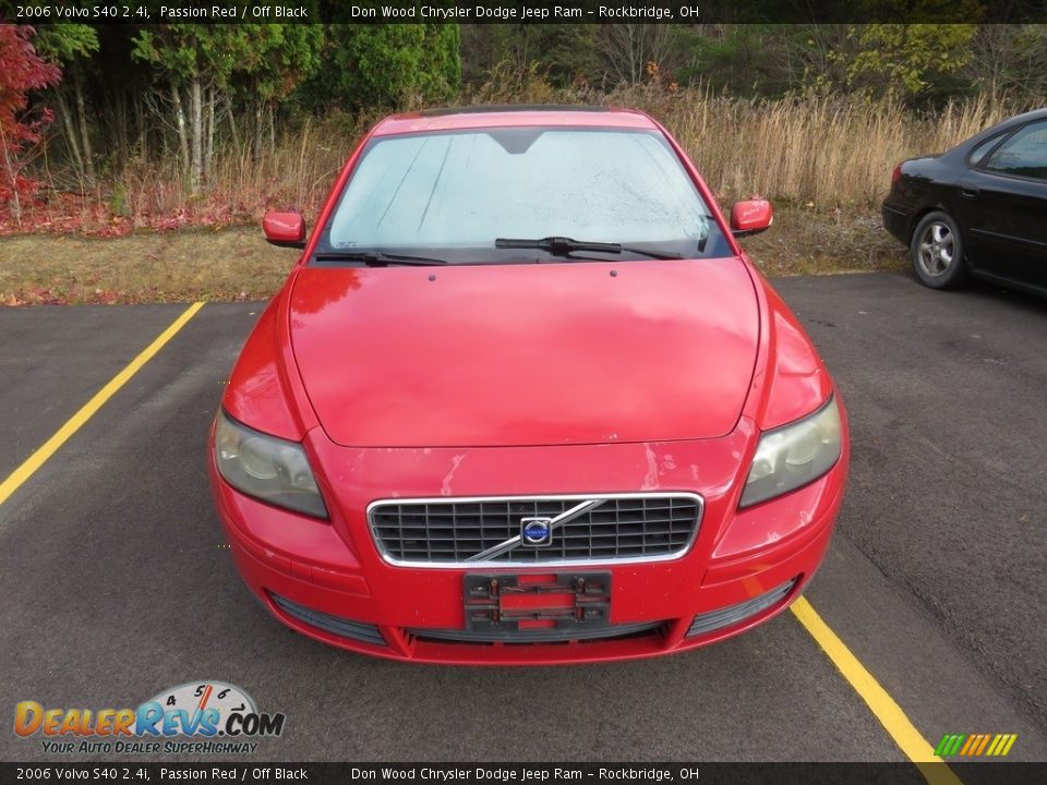 2006 Volvo S40 2.4i Passion Red / Off Black Photo #4