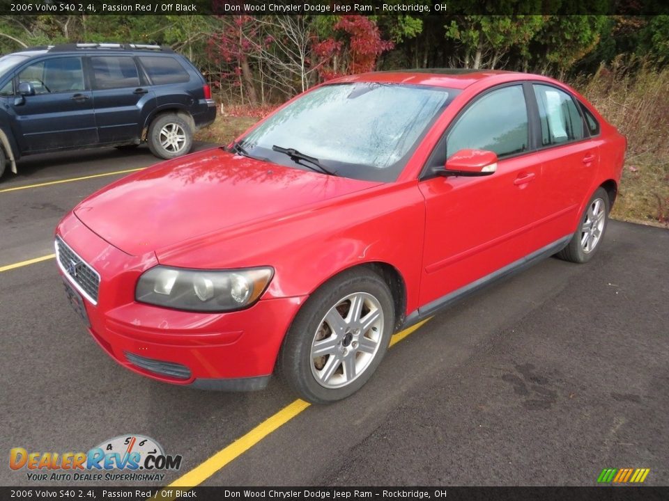 2006 Volvo S40 2.4i Passion Red / Off Black Photo #5