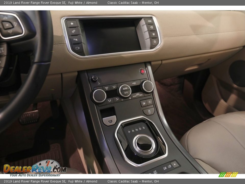 2019 Land Rover Range Rover Evoque SE Shifter Photo #9
