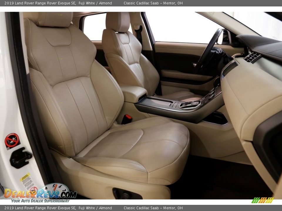 Front Seat of 2019 Land Rover Range Rover Evoque SE Photo #22