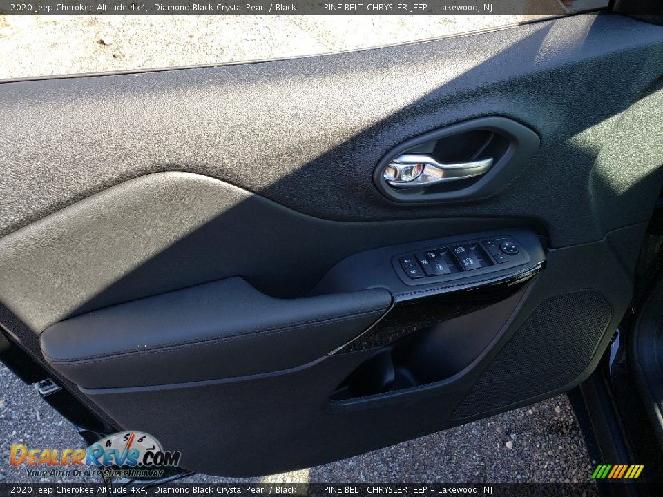 2020 Jeep Cherokee Altitude 4x4 Diamond Black Crystal Pearl / Black Photo #8