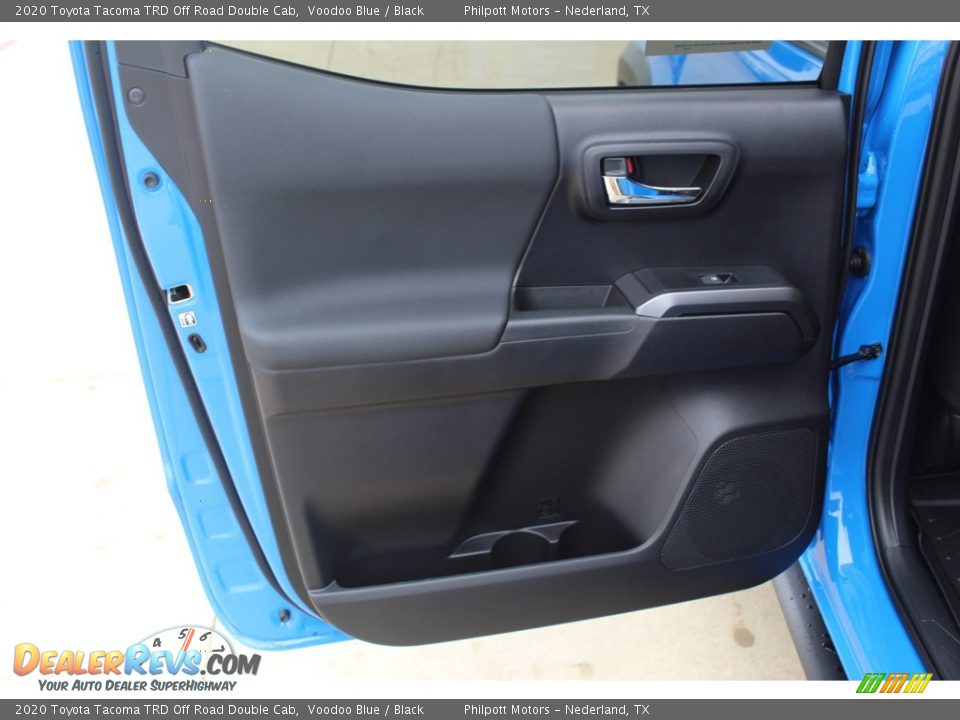 Door Panel of 2020 Toyota Tacoma TRD Off Road Double Cab Photo #19