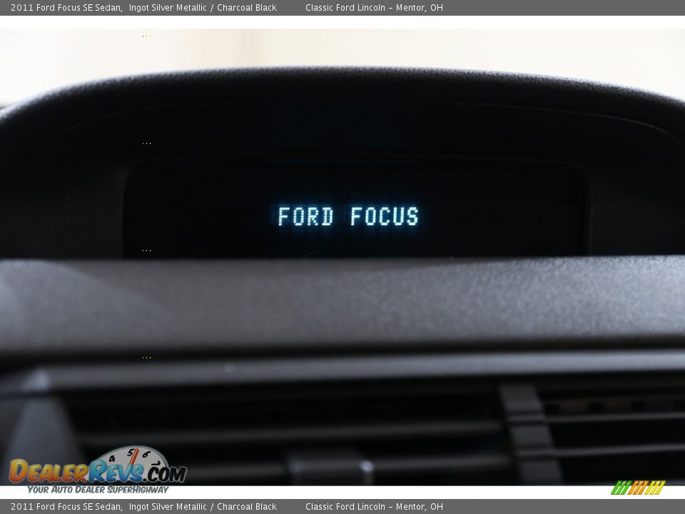 2011 Ford Focus SE Sedan Ingot Silver Metallic / Charcoal Black Photo #11