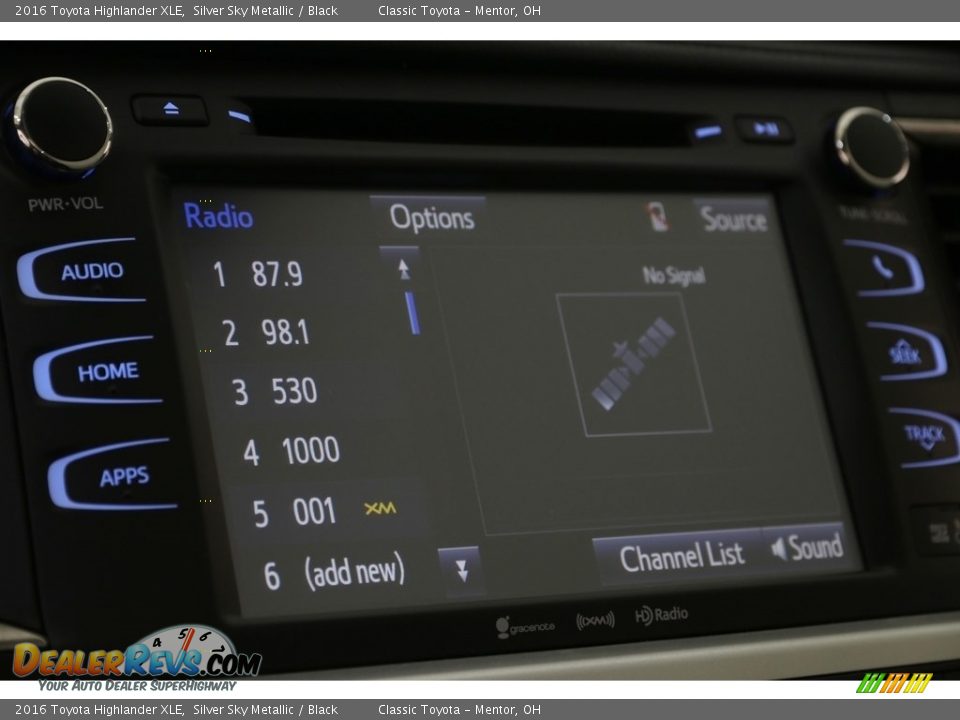 2016 Toyota Highlander XLE Silver Sky Metallic / Black Photo #12