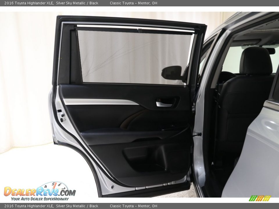 2016 Toyota Highlander XLE Silver Sky Metallic / Black Photo #20