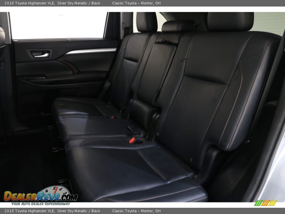 2016 Toyota Highlander XLE Silver Sky Metallic / Black Photo #21